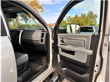 Vehicle Thumb #14