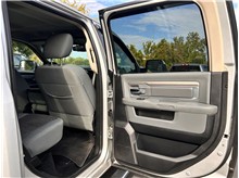 Vehicle Thumb #16