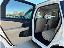 Vehicle Thumb #11