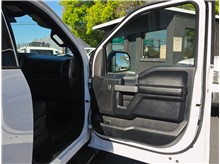 Vehicle Thumb #13
