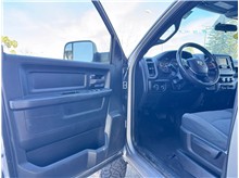 Vehicle Thumb #9