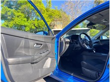 Vehicle Thumb #9