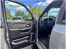 Vehicle Thumb #9