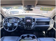 Vehicle Thumb #17