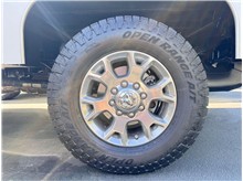 Vehicle Thumb #18