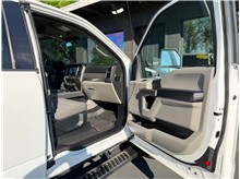 Vehicle Thumb #12