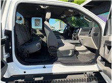 Vehicle Thumb #14