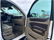 Vehicle Thumb #15