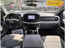 Vehicle Thumb #17