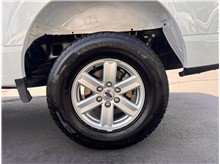 Vehicle Thumb #19