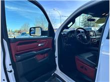 Vehicle Thumb #9