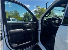 Vehicle Thumb #9