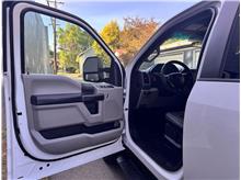 Vehicle Thumb #9