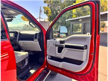 Vehicle Thumb #13