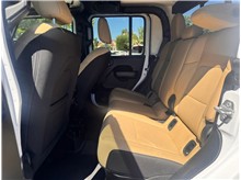 Vehicle Thumb #12
