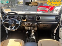 Vehicle Thumb #17