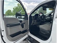 Vehicle Thumb #9