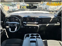 Vehicle Thumb #17