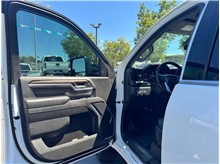 Vehicle Thumb #9