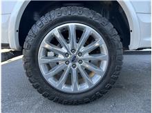 Vehicle Thumb #19