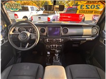 Vehicle Thumb #17