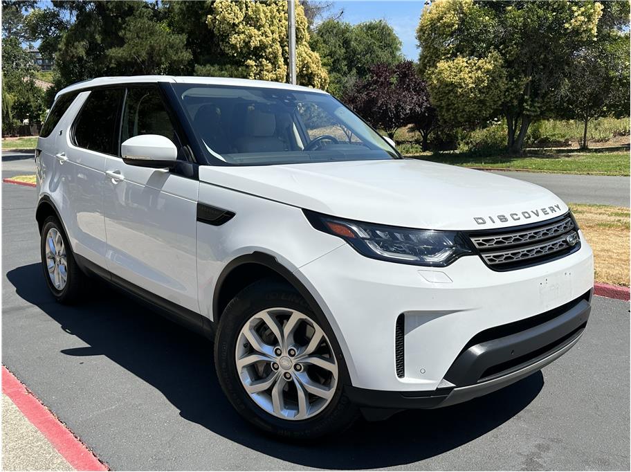 2020 Land Rover Discovery from Bay Motors