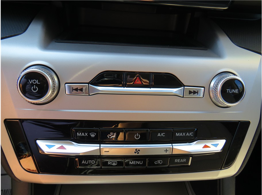 2022 Ford Explorer Base - Photo 34
