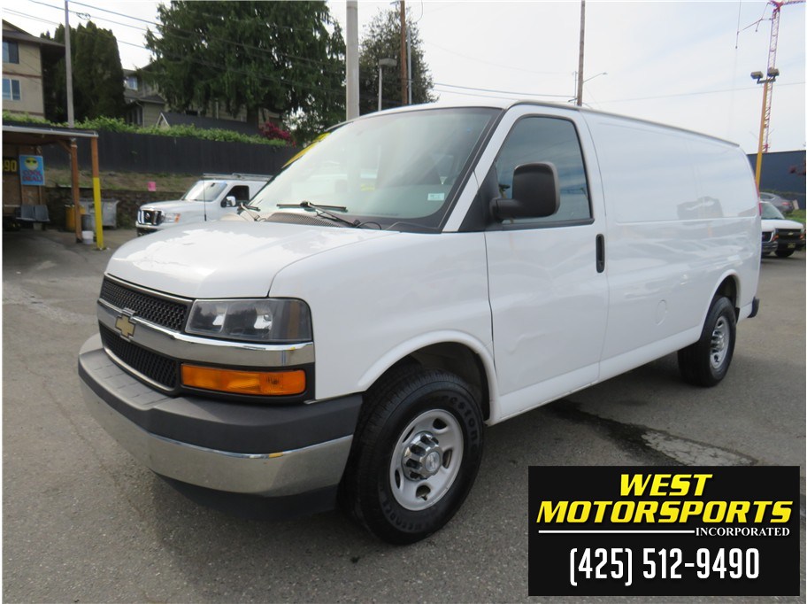 2017 Chevrolet Express 2500 Work Van HD's photo