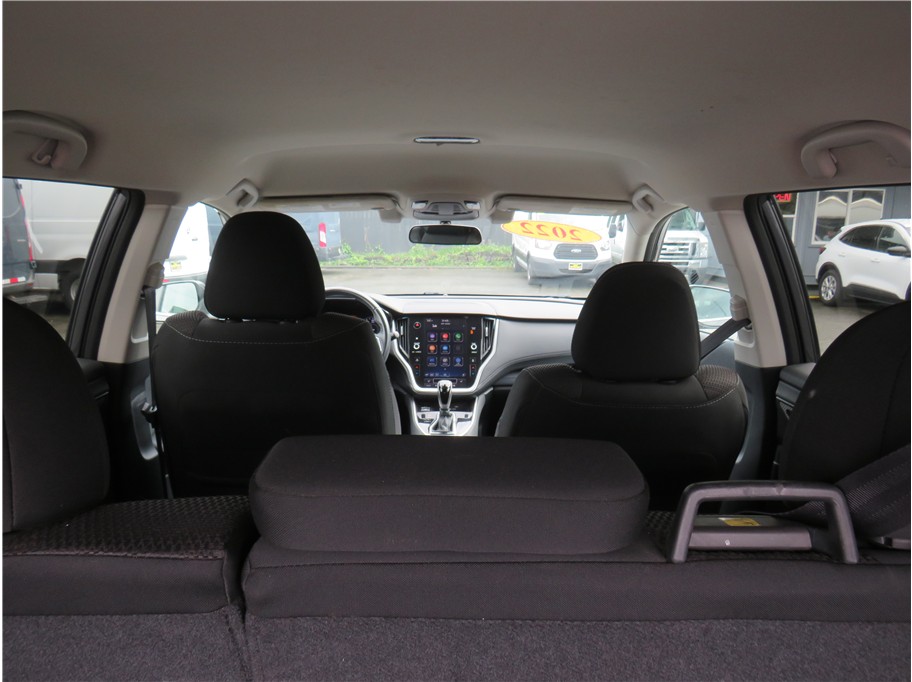 2022 Subaru Outback Premium - Photo 23