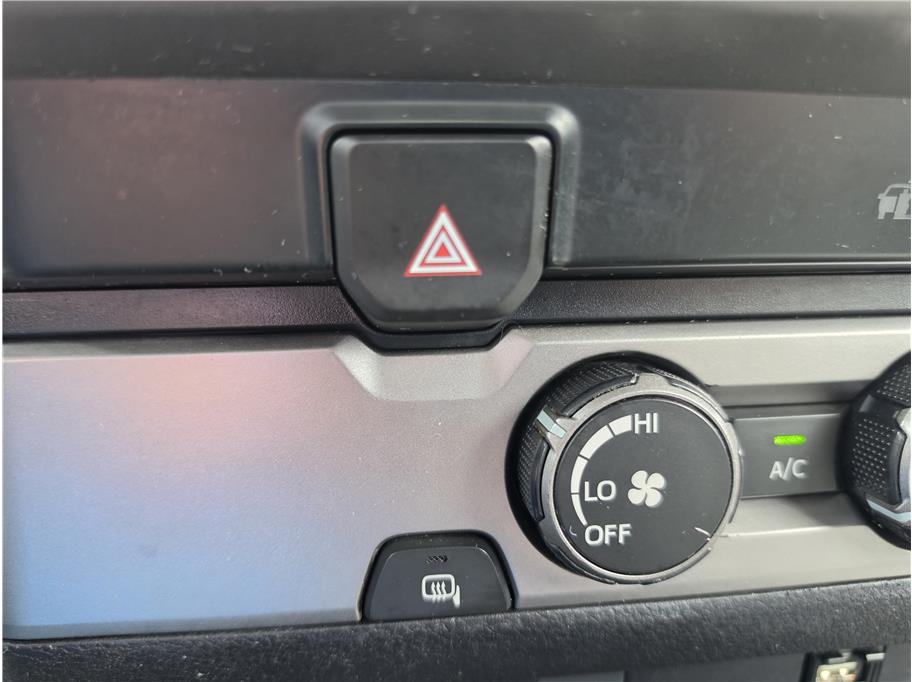 2019 Toyota Tacoma SR5 - Photo 35