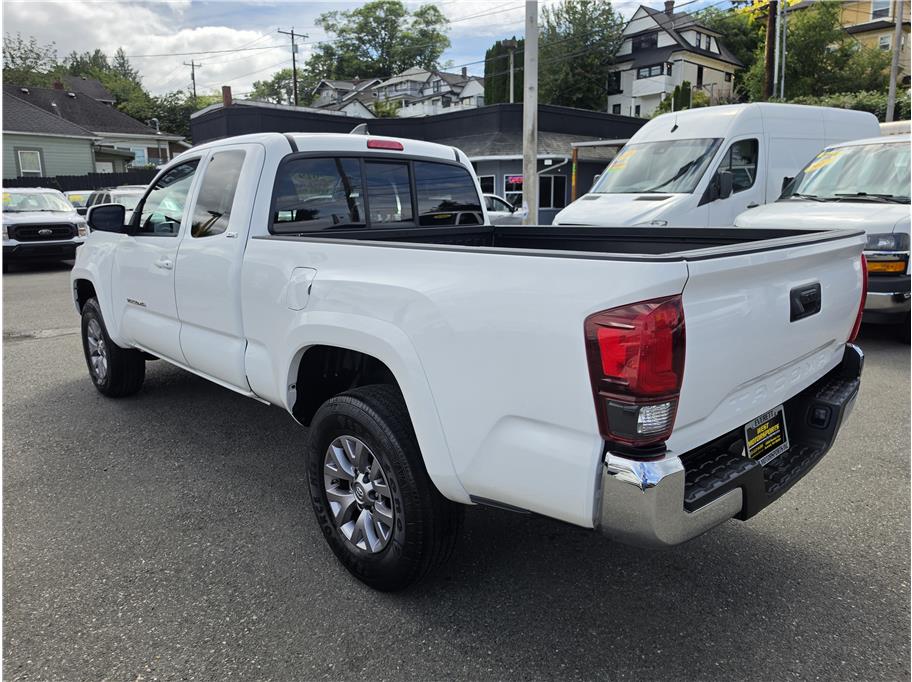 2019 Toyota Tacoma SR5 - Photo 9