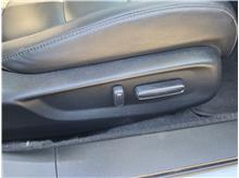 Vehicle Thumb #22