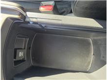 Vehicle Thumb #29