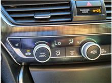Vehicle Thumb #36