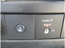 Vehicle Thumb #29
