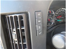 Vehicle Thumb #44
