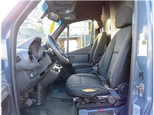 Vehicle Thumb #14