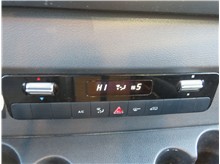 Vehicle Thumb #27