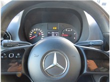 Vehicle Thumb #31