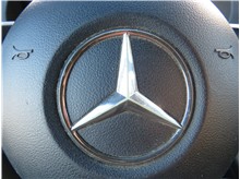 Vehicle Thumb #32