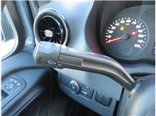 Vehicle Thumb #38