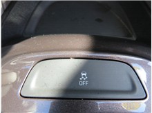 Vehicle Thumb #26