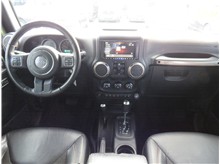 Vehicle Thumb #25