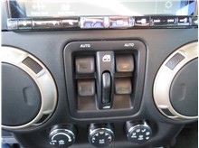 Vehicle Thumb #37
