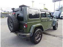 Vehicle Thumb #7
