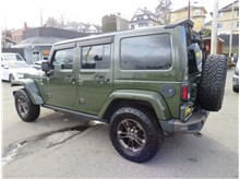 Vehicle Thumb #9