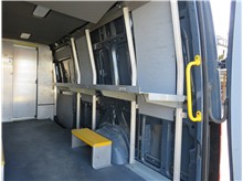 Vehicle Thumb #19