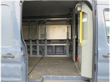 Vehicle Thumb #19