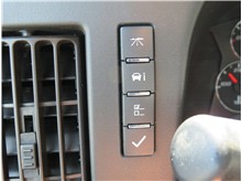 Vehicle Thumb #44