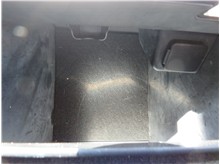 Vehicle Thumb #27